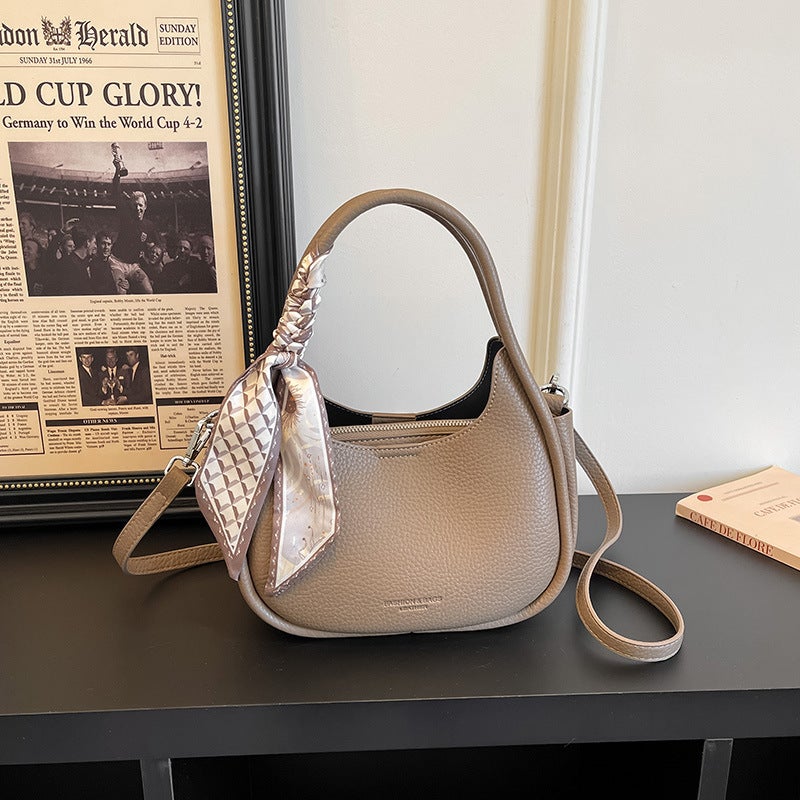 Women's Hobo Shoulder Bag - Image 4