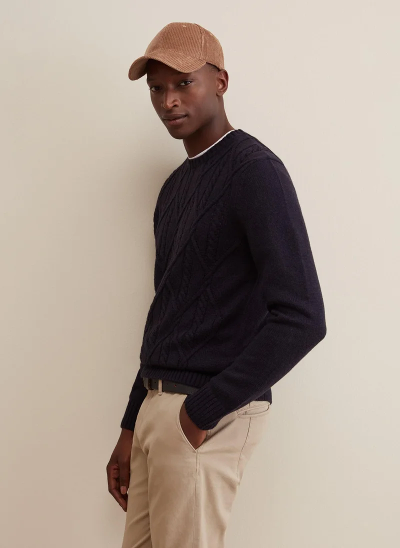 او في اس Diamond Pullover With Cable-Knit Design