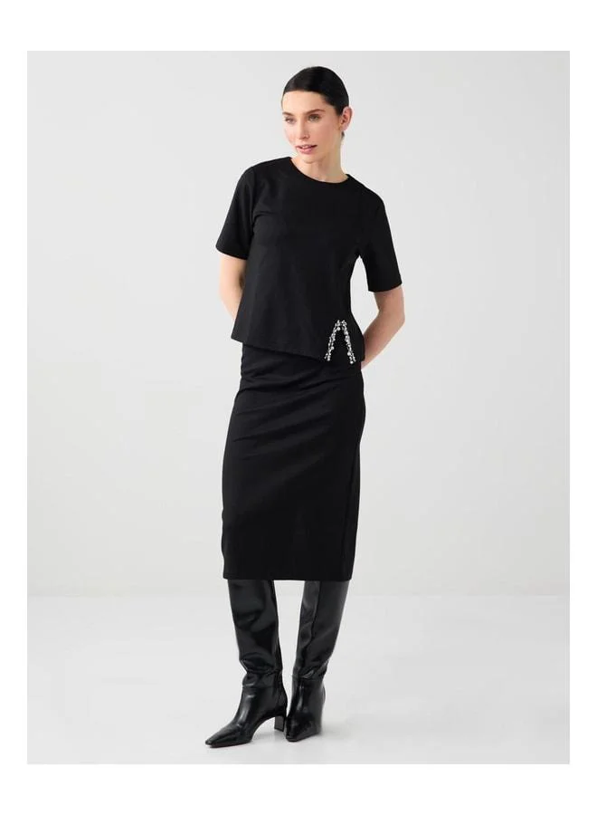 Jimmy Key Black Straight Cut Normal Waist Slit Detailed Knit Midi Skirt.