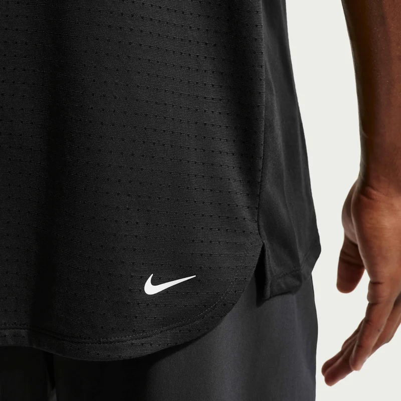 Nike Black Men's ACG Dri-FIT ADV Solar Chase Running Top for Men | Best Price UAE
