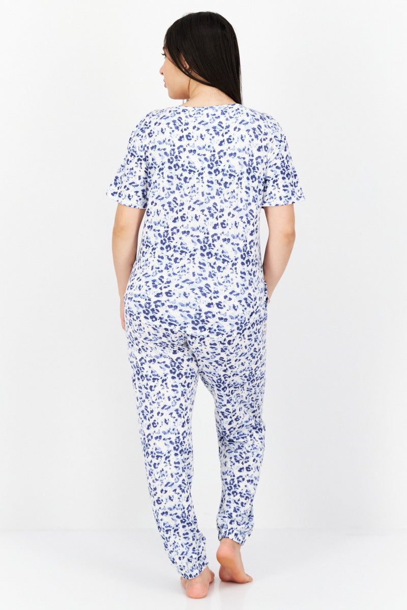 PJ Couture Women 2 Pieces Allover Print Top And Bottom Pajama Set, Blue Combo - Image 4