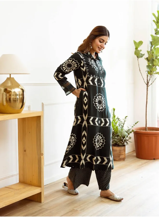 آي شين A-Line Fit Printed Pattern Round Neck Long Sleeves Green Colour Knitted Cotton Kurta Set for Women with Semi Elastic Closure - A Must-Have for Every Wardrobe
