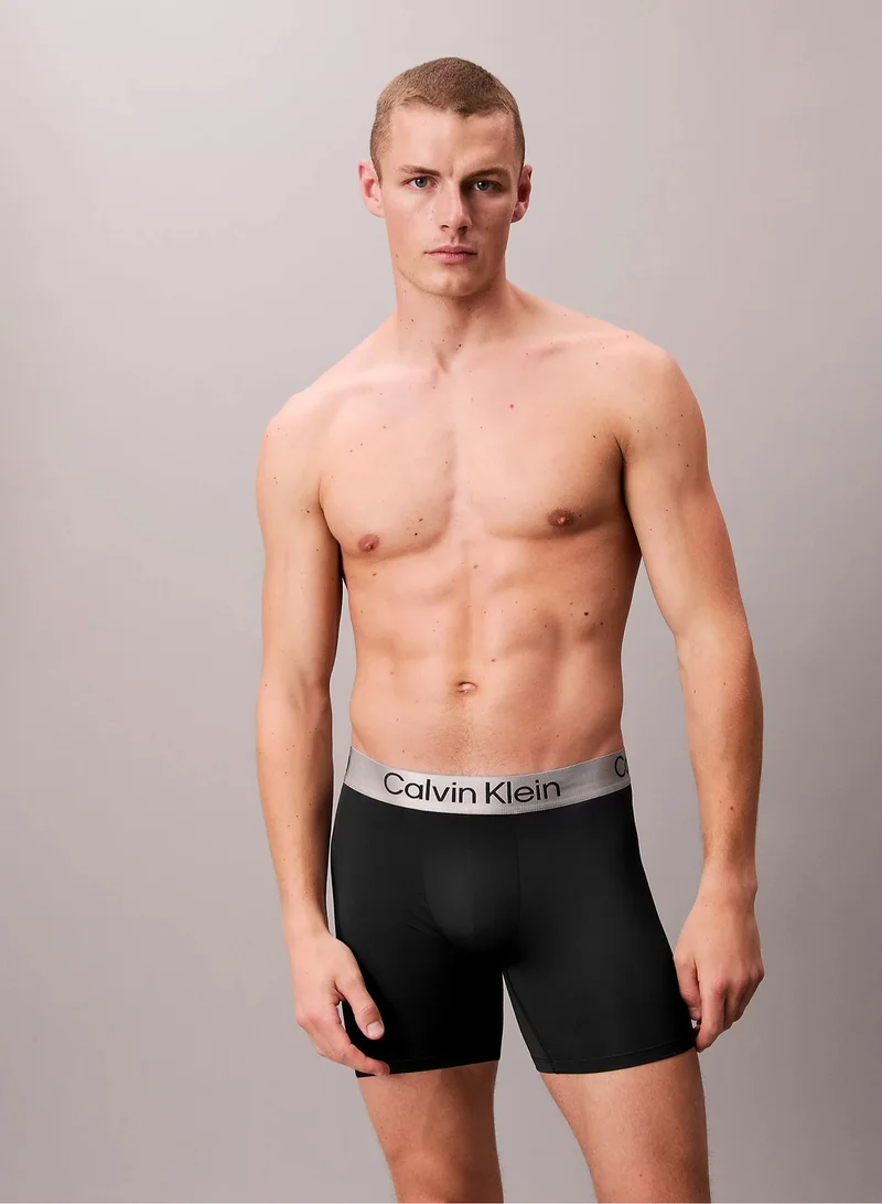 كالفن كلاين بوكسر بريف مخطط دقيق مصقول - عبوة من  قطع
