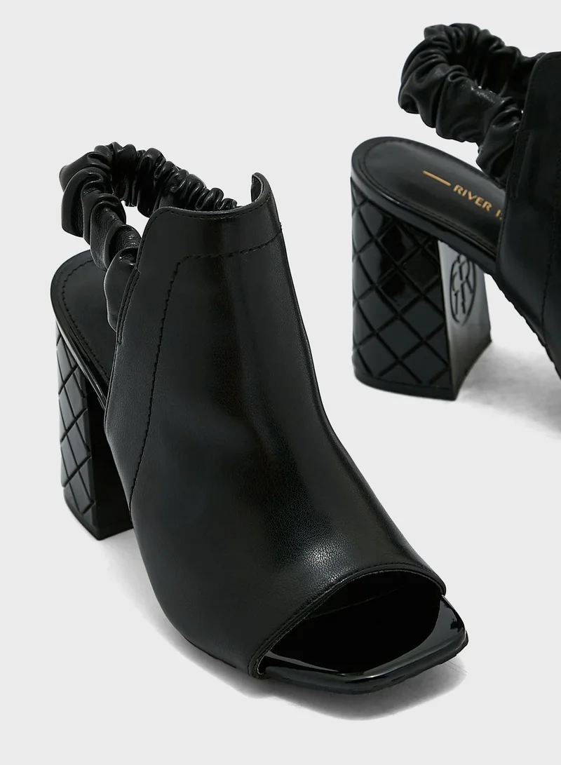 RIVER ISLAND Scrunched Back Sandals