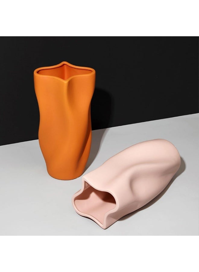 Razz Gallery The Pink Wavy Vase is a decorative piece that combines softness with artistic details to give any space a sense of luxury and harmony. - Image 3