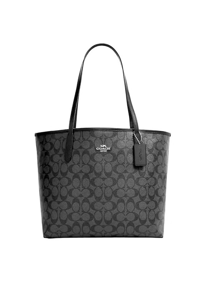 كوتش اوت ليت حقيبة توت COACH Town من قماش مميز - Image 1