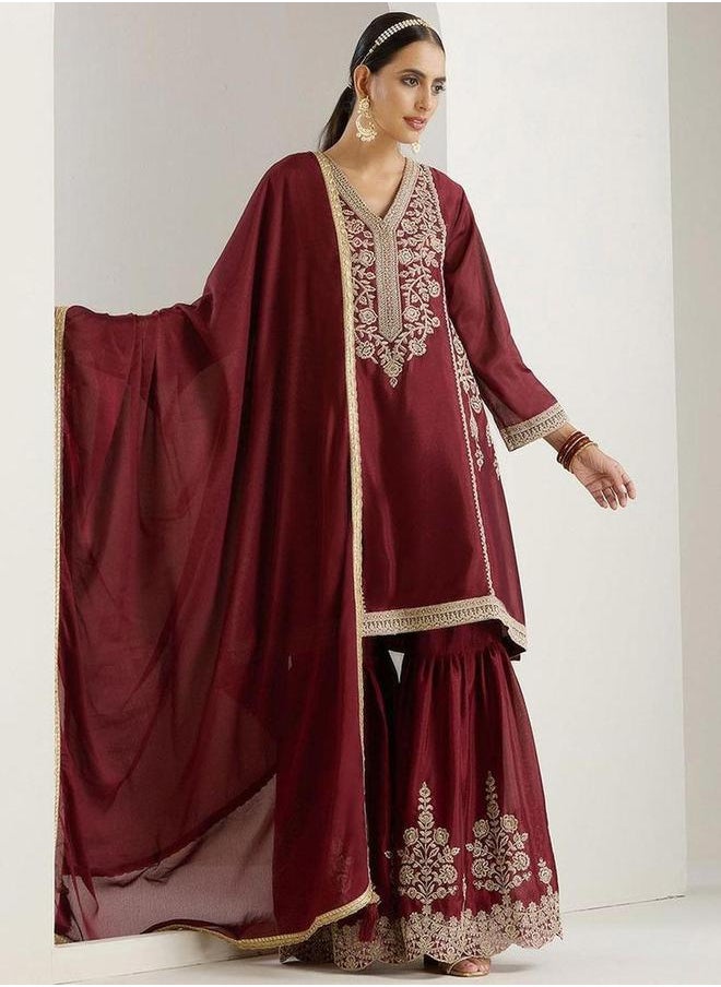 ISHIN Embroidered V-Neck Kurta and Sharara with Dupatta Set by Styli  - Image 1