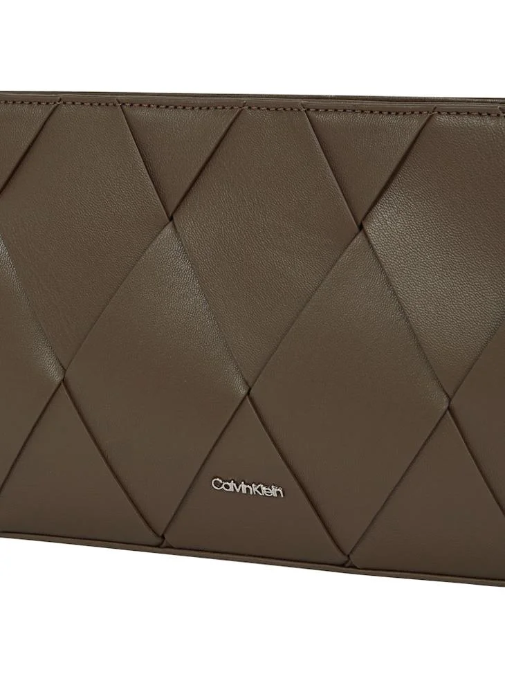 CALVIN KLEIN ELONGATED SHOULDER BAG