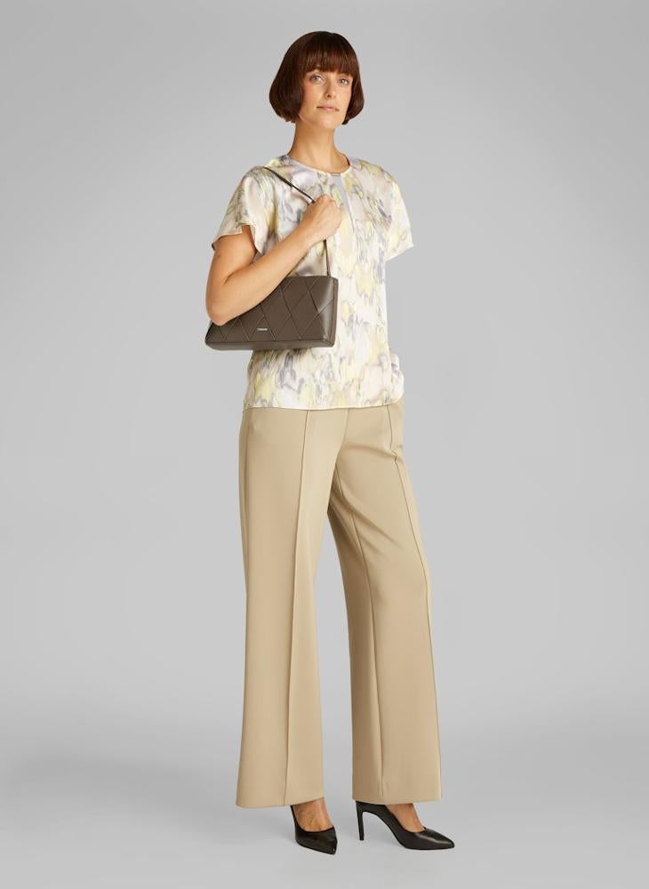 CALVIN KLEIN ELONGATED SHOULDER BAG  - Image 5