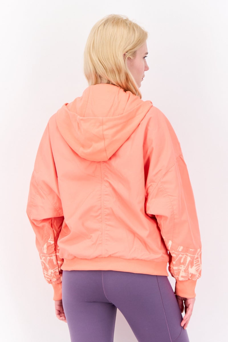 Adidas جاكيتات خارجية طويلة الأكمام للنساء، رياضية، لون كورال - Image 3