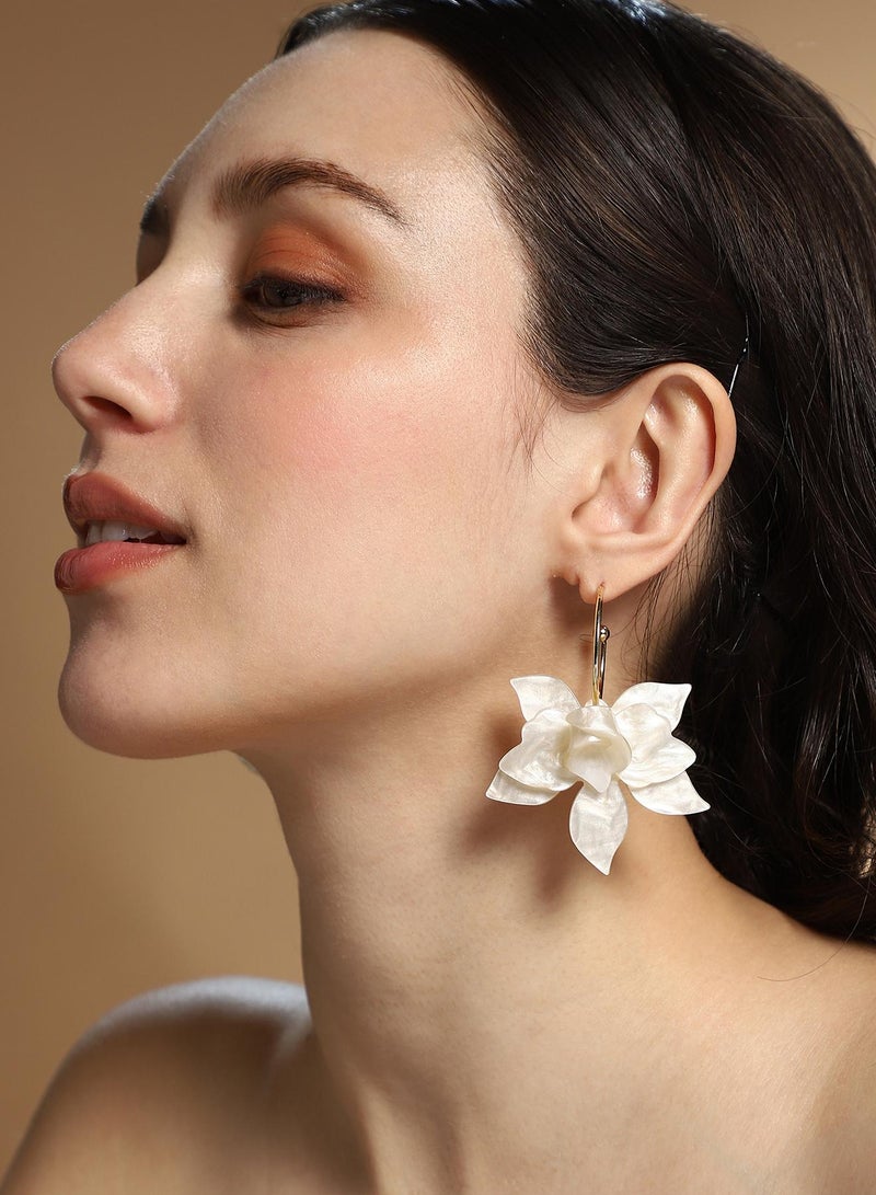 SOHI Women The La-Flora Hoop Earrings | Ivory White & California  Colour | One-Size | Metallic Acrylic & Alloy Material | Push Back Closure | Earrings For Casual & Evening Wear - Image 3