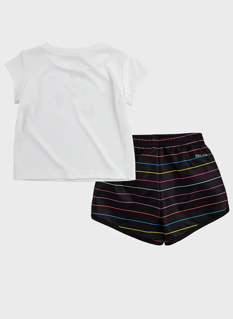 Nike Infant Shorts Set