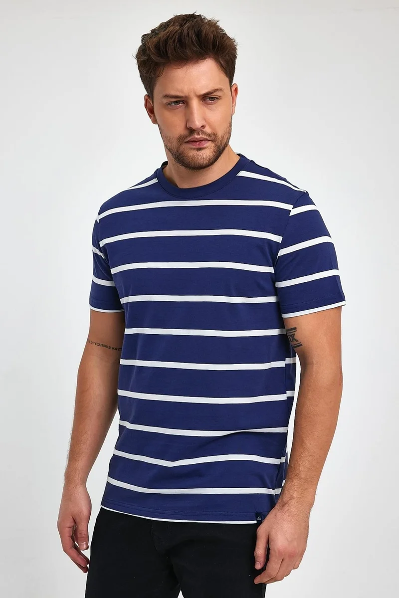 الكسندر جاردي Striped Regular Fit T-Shirt E23-00148