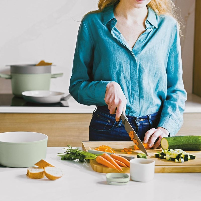 Berghoff Leo Balance Chef's Knife 19cm, stainless steel, Blade with non-stick coating Silicone polyester coating - Image 2