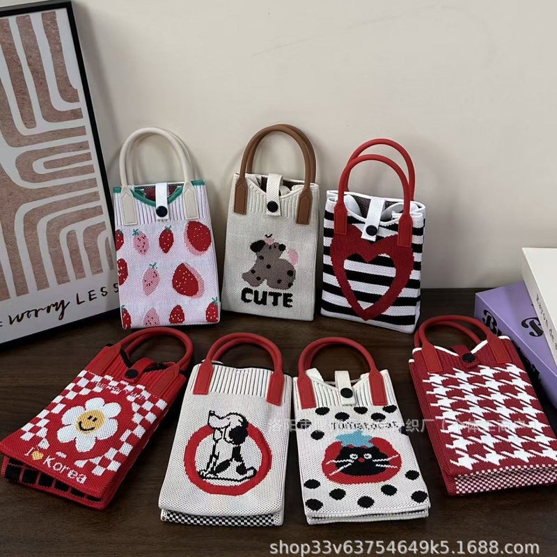 Fashionable Knitted Crossbody Bag for Women - Image 1