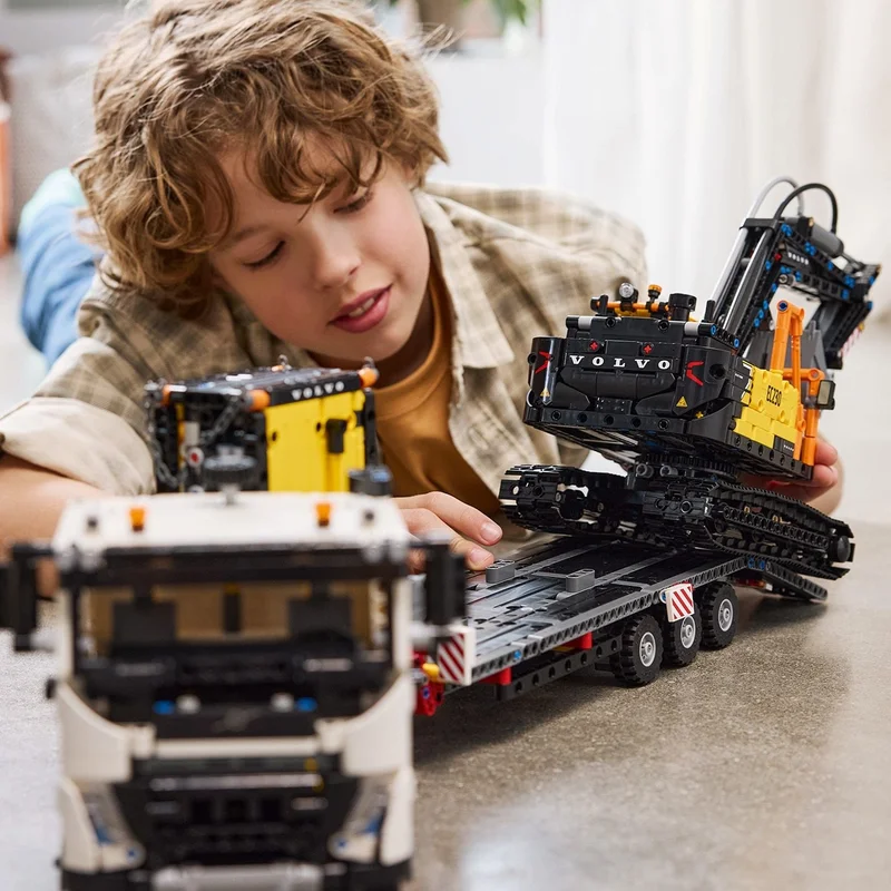LEGO ® Technic Volvo FMX Truck and EC230 Electric Excavator 42175 - Creative Toy Building Set for Kids Ages 10 and Up (2274 Pieces)