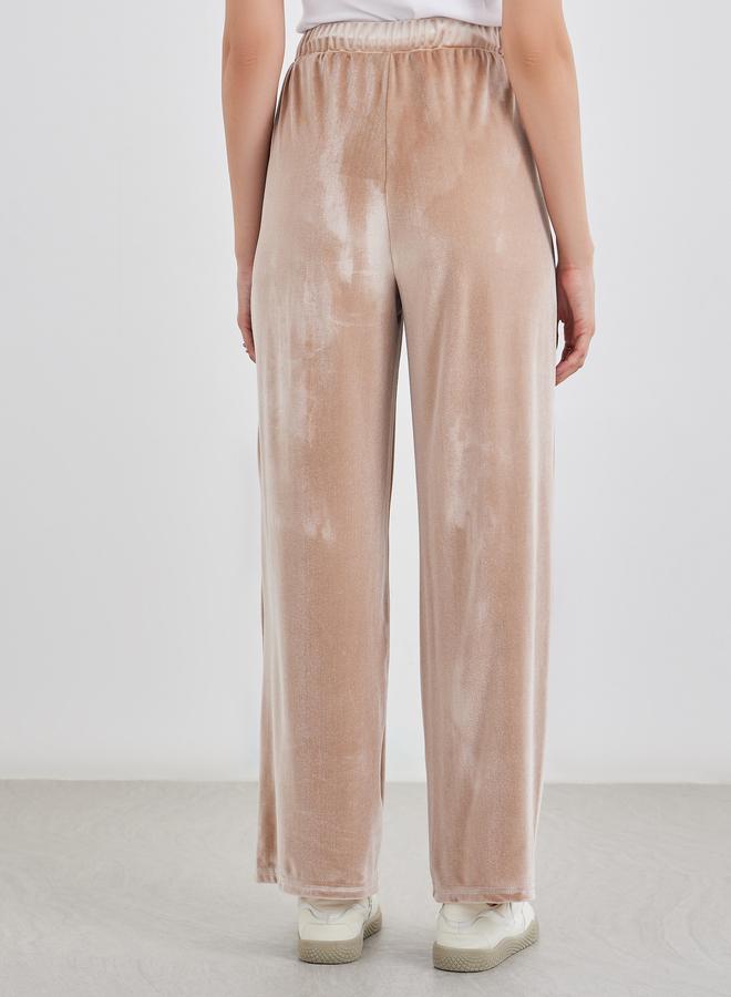 ستايلي بنطلون جوجر فيلفيت بقصة واسعة ورباط - Image 4