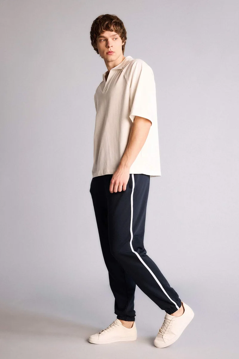 ديفاكتو Regular Fit Jogger Pants