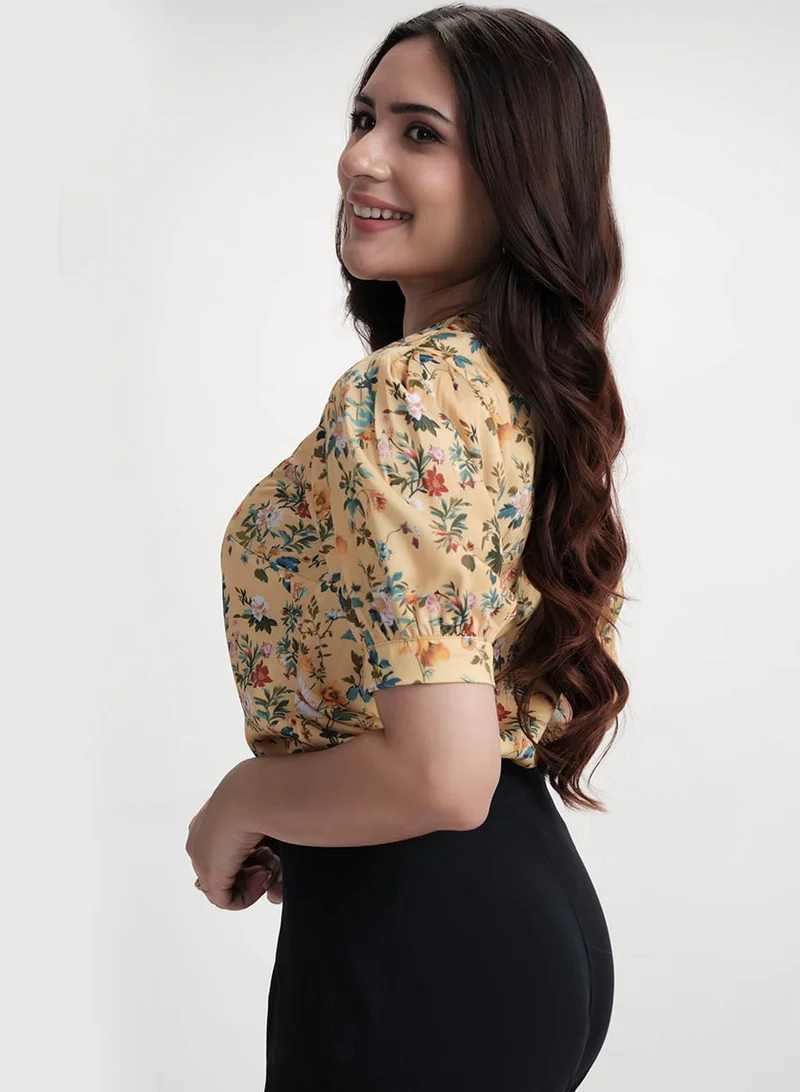 Zigzag Short Puffed Sleeve Printed Satin Top