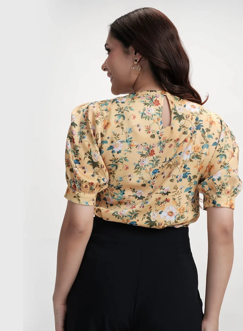 Zigzag Short Puffed Sleeve Printed Satin Top