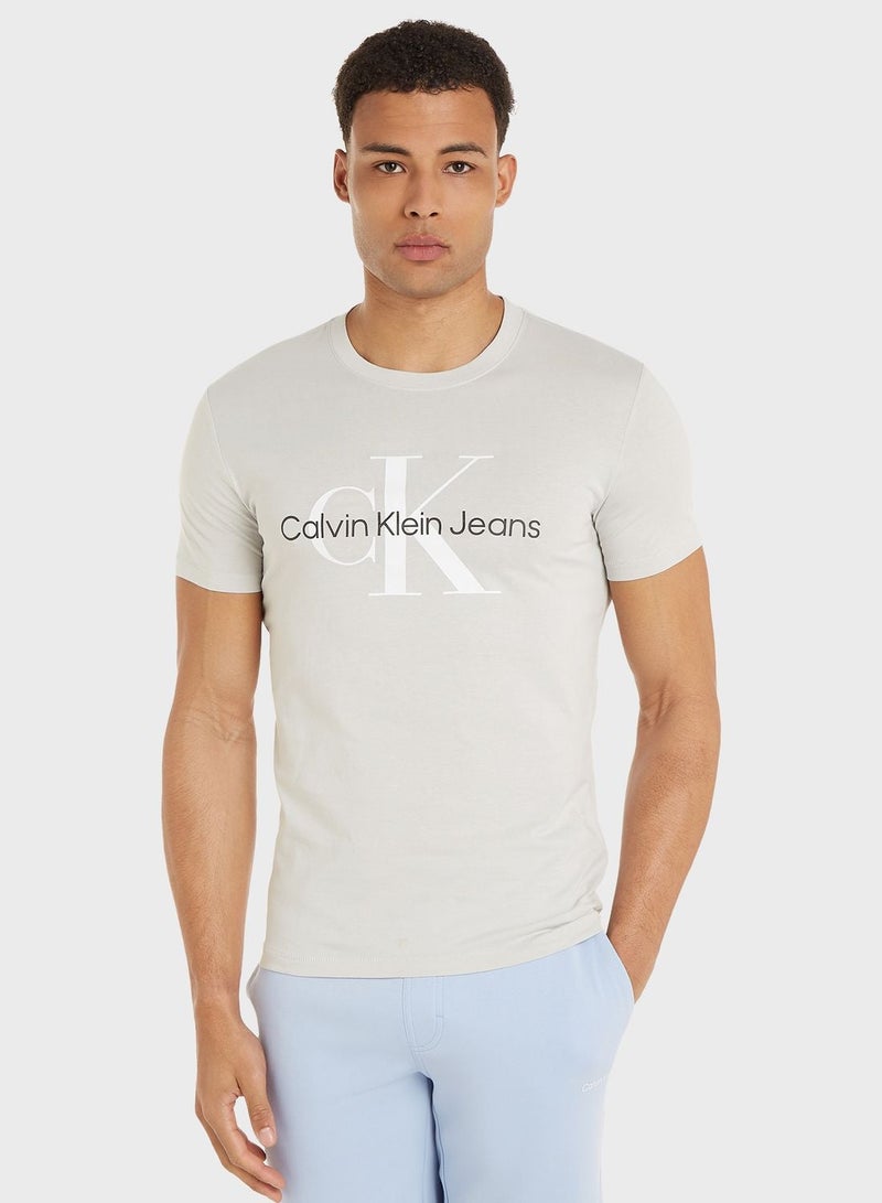 Calvin Klein Jeans Logo Crew Neck T-Shirt - Image 1