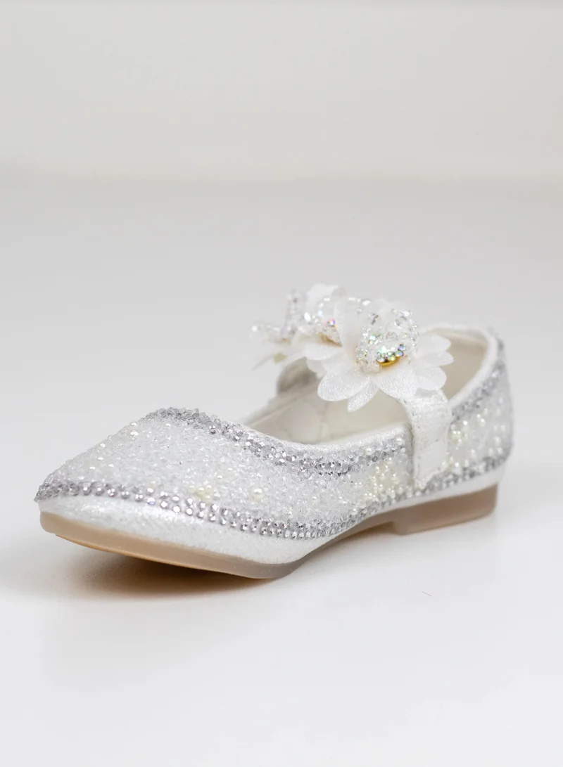 لاماراباريس AMOLI INFANT GIRLS WHITE DIAMANTE UPPER PUMP WITH FLOWER BELT