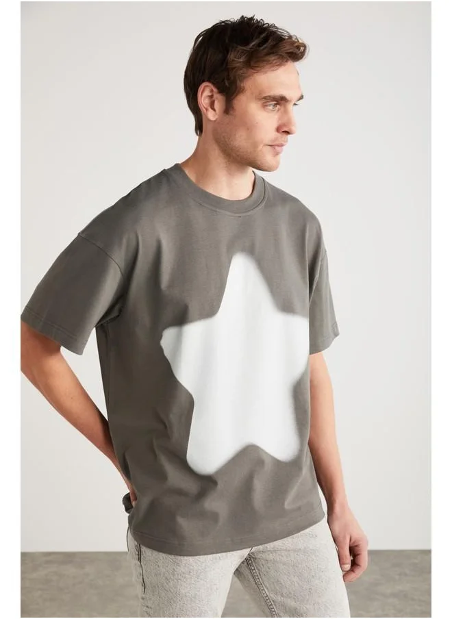 جريميلانج Grimelange Adan Men's Cotton Star Print Crew Neck Short Sleeve Oversize Grey T-Shirt