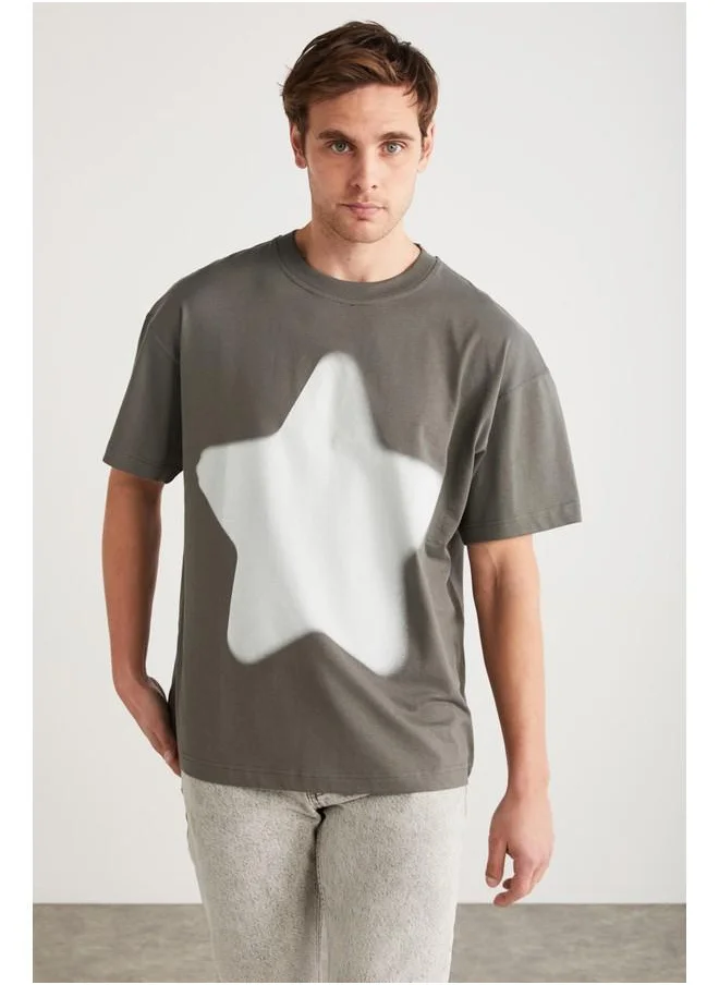 جريميلانج Grimelange Adan Men's Cotton Star Print Crew Neck Short Sleeve Oversize Grey T-Shirt