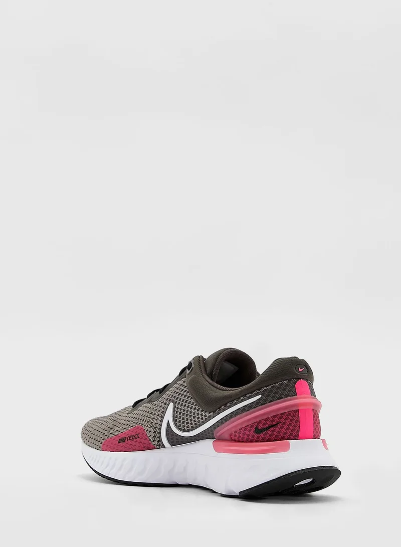 Nike React Miler 3