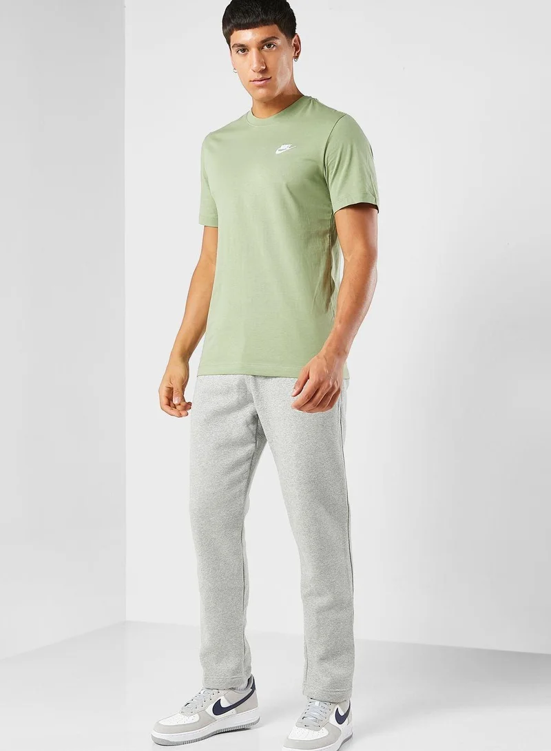 Nike Men's Sportswear Club T-Shirt