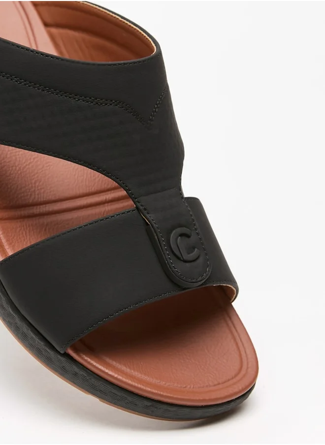 لو كونفورت Men's Textured Slip-On Arabic Sandals