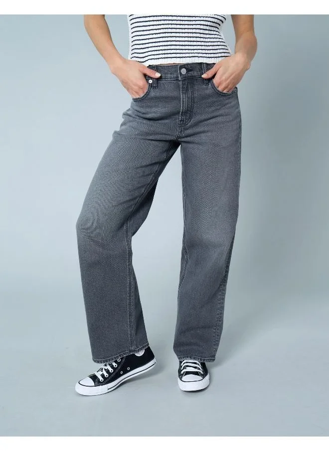 American Eagle The it fit you need, with a high rise and wider leg from the thigh through the ankle.