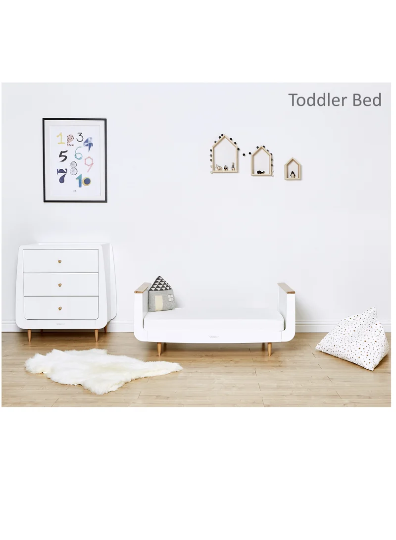 سنوز Kot Skandi Cot Bed For Infant And Baby/Kids/Toddler, Easily Convert To Toddler Bed, Made of Sustainably Sourced Wood, Suitable From 0 To 10 Years (W72 X L133Cm X H89Cm) - Natural