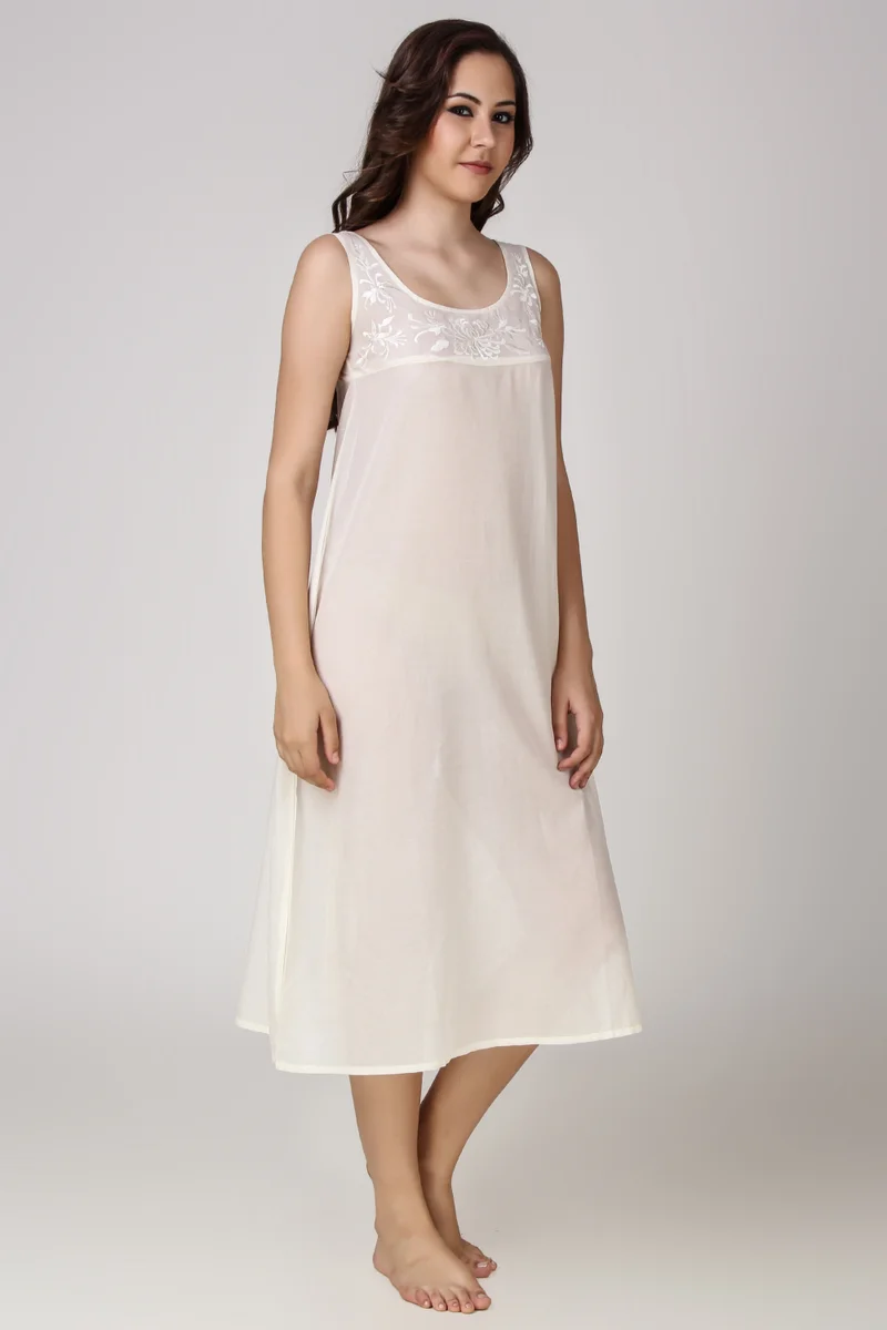 افتر دارك سامانثا، ثوب نوم و روب مطرز