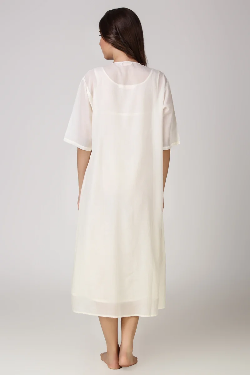 افتر دارك سامانثا، ثوب نوم و روب مطرز