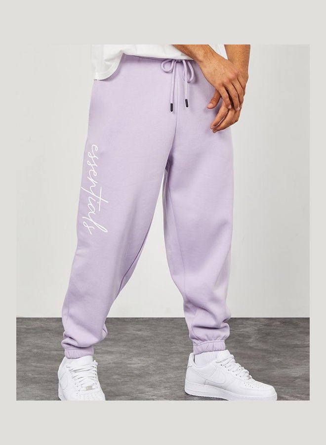 ستايلي سنيكرز جوجر بطبعات شعار وجيوب كبيرة - Image 2