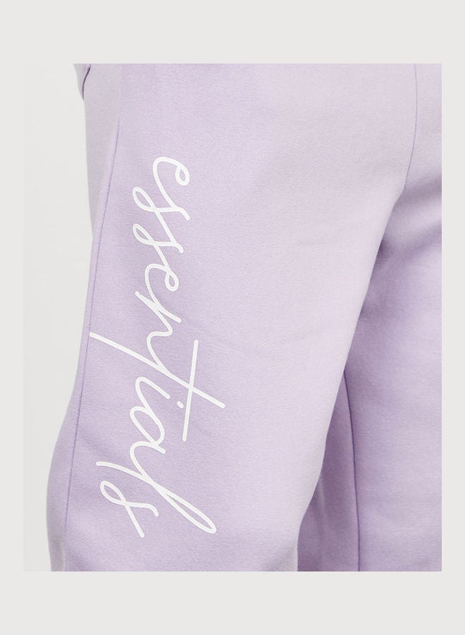 ستايلي سنيكرز جوجر بطبعات شعار وجيوب كبيرة - Image 3