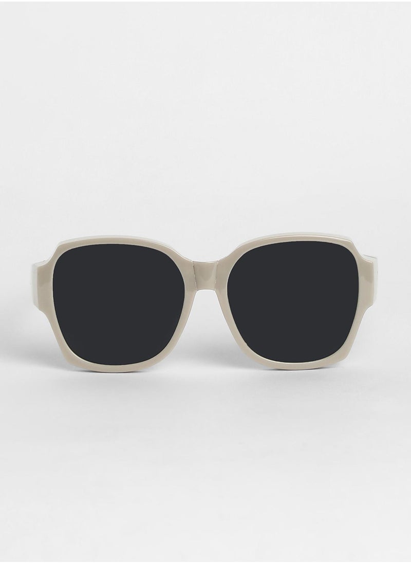 Foldable Oversized Sunglasses - Grey - pzsku/ZB528C8A85526B8CD98DDZ/45/_/1741336772/471e99c0-63f7-4d26-a57e-5868e2836010