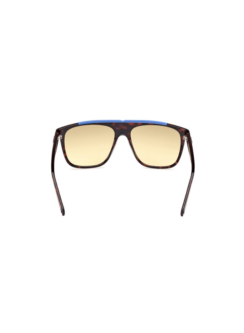 GUESS نظارات شمسية مربعة كاملة الإطار للرجال Gu0012352F58 - Image 4