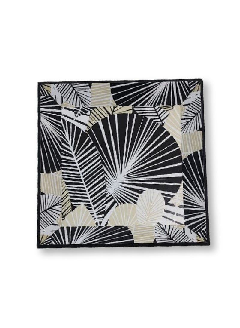Elegant Wooden Serving Plate with a Geometric Palm Leaf Pattern (25x25x5 cm) – Perfect for Serving Food with Style and Natural Elegance - Image 2