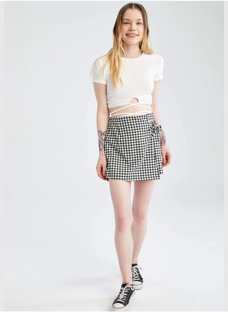 DeFacto Fitted Short Sleeve Crop Top