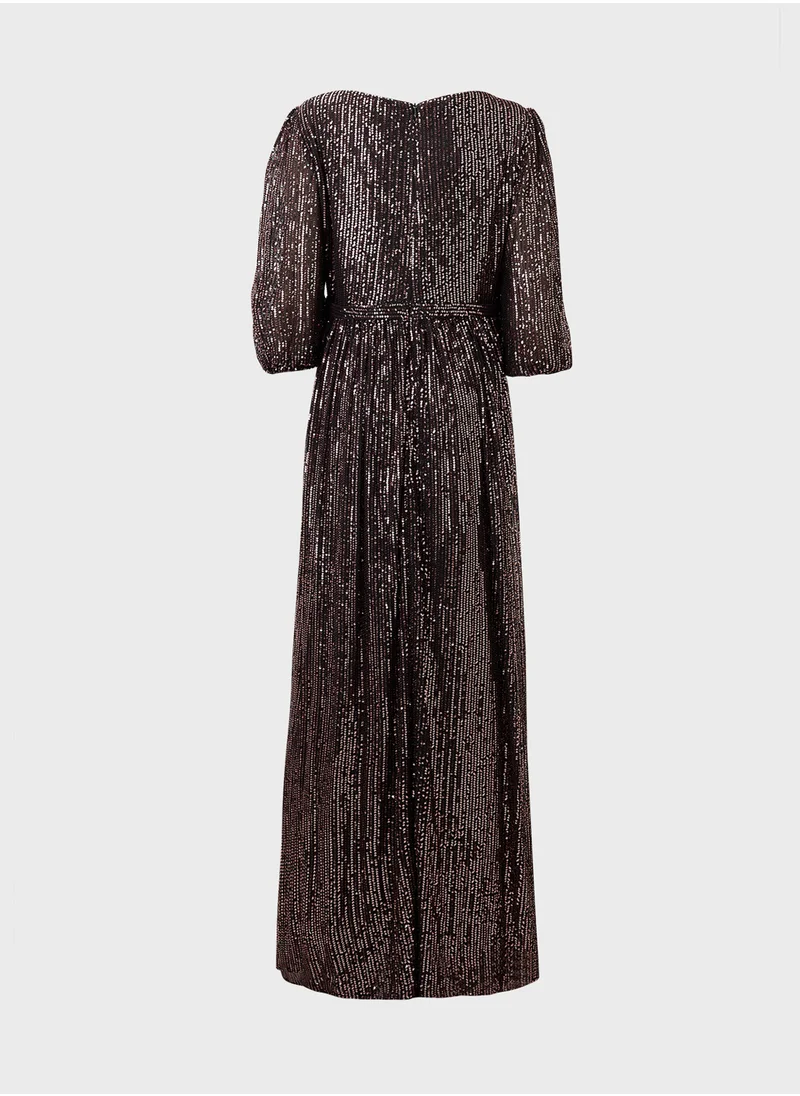 خزانة Plus Size Puff Sleeved Shimmer Dress