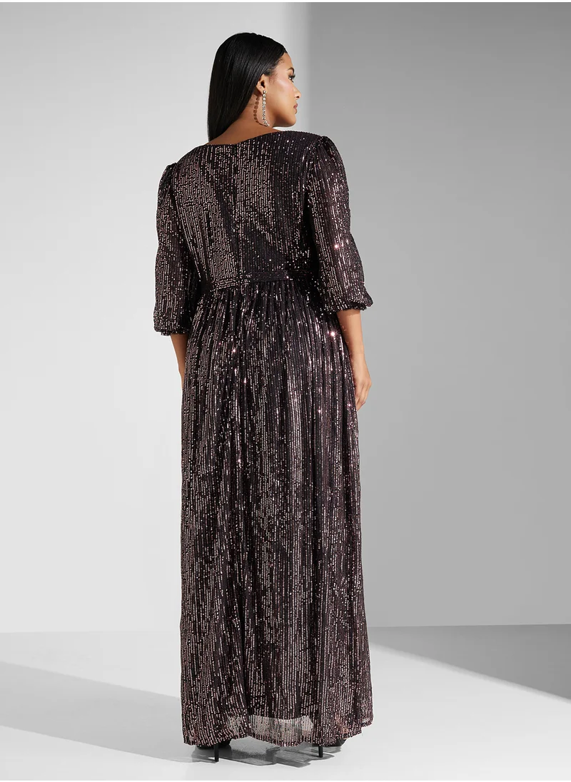 خزانة Sequin V-Neck Dress