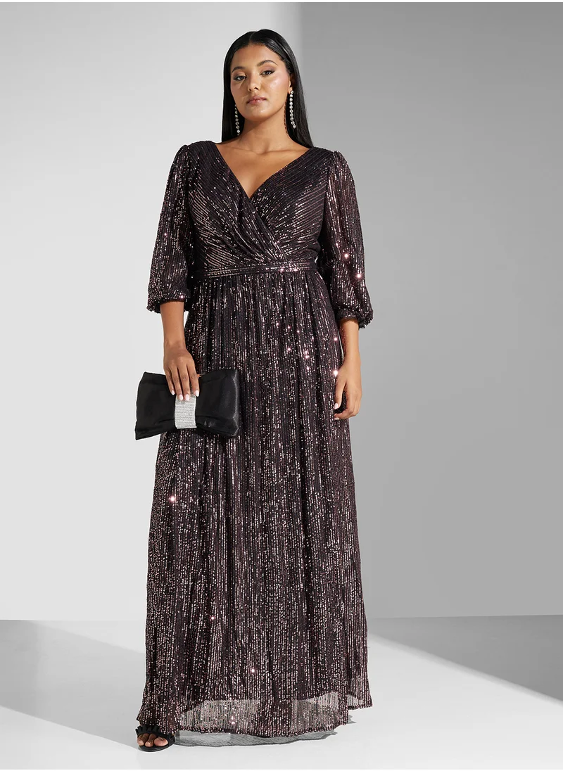 خزانة Sequin V-Neck Dress