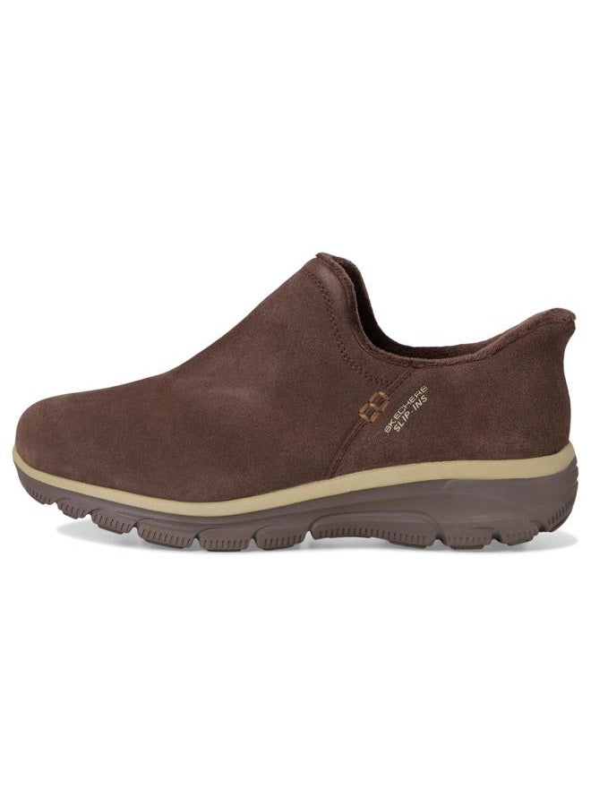 SKECHERS حذاء نسائي سهل الارتداء - بوت كاحل من جلد السويد بدون استخدام اليدين، شوكولاتة، 7 عريض - Image 4