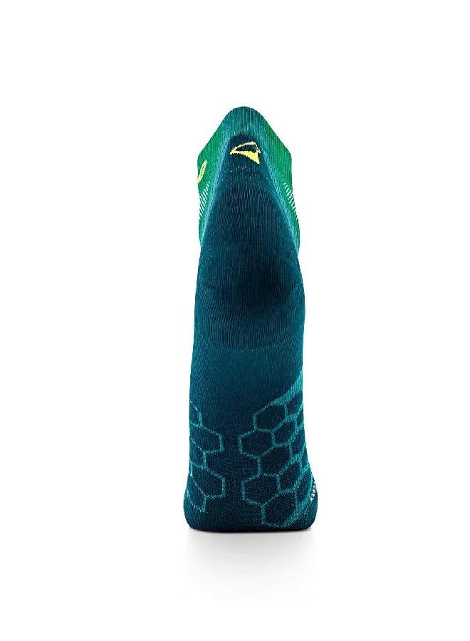 Thirty48 Performance Compression Low Cut Running Socks for Men and Women | More Compression Where Needed ([3 Pair] Green/Green, Small - Women 5-6.5 // Men 6-7.5) - Image 4