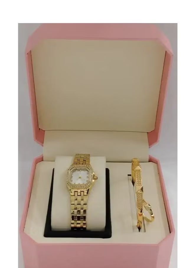 Women's watch with a bracelet and a ring made of zircon