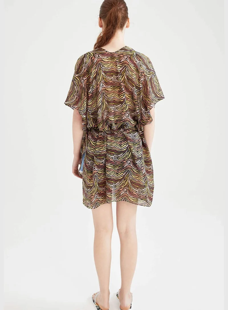 DeFacto Tropical Patterned Belted Kimono