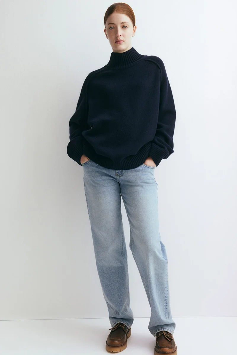 H&M MAMA Straight jeans