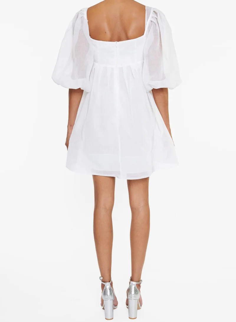 ترو ديكادينس Sabrina White Puff-Sleeve Babydoll Mini-Dress